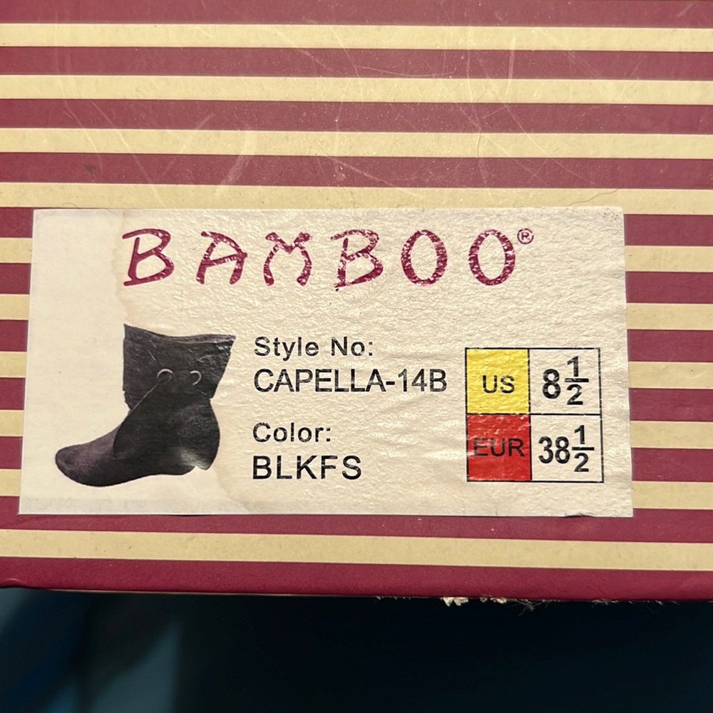 Lightly worn womens bamboo bow booties